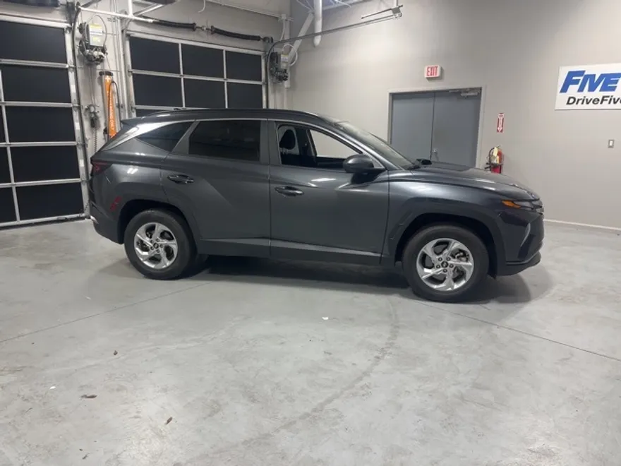 2024 Hyundai Tucson SEL photo 1