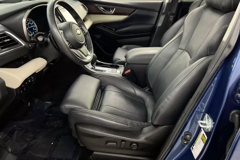 2022 Subaru Ascent Touring photo 1
