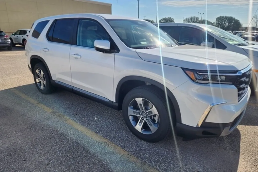 2025 Honda Pilot EX-L photo 1