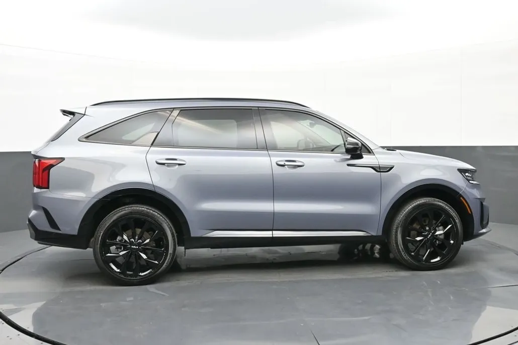 2023 Kia Sorento SX photo 1