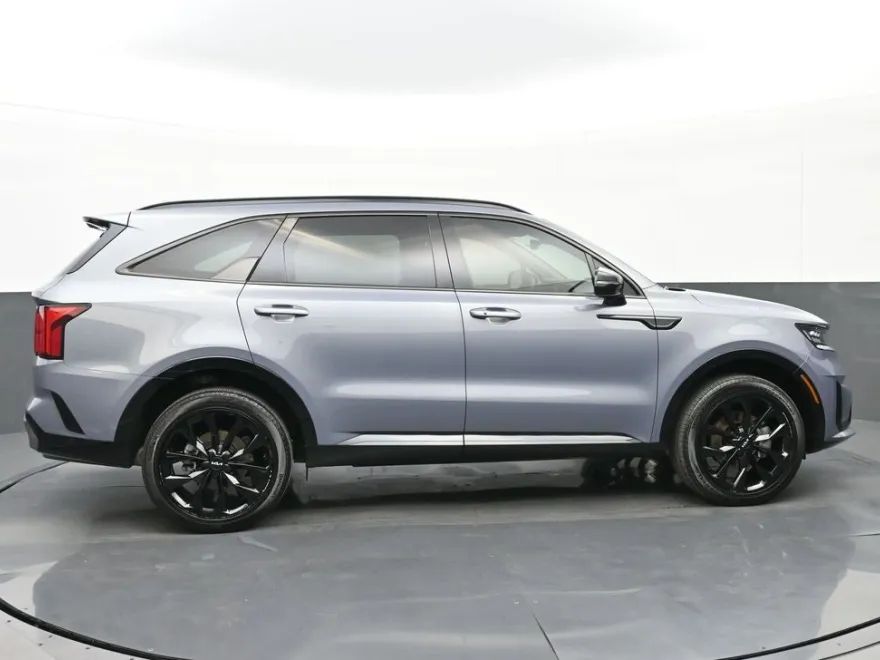 2023 Kia Sorento SX photo 1
