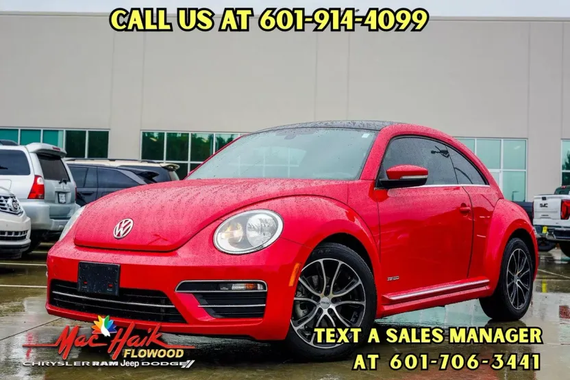 2019 Volkswagen Beetle SE photo 1