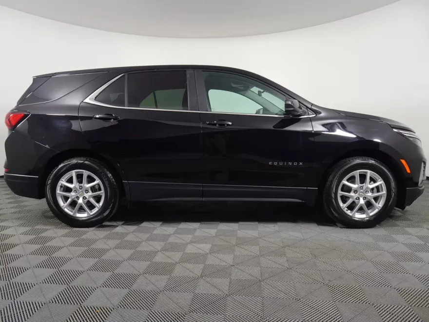 2022 Chevrolet Equinox photo 1