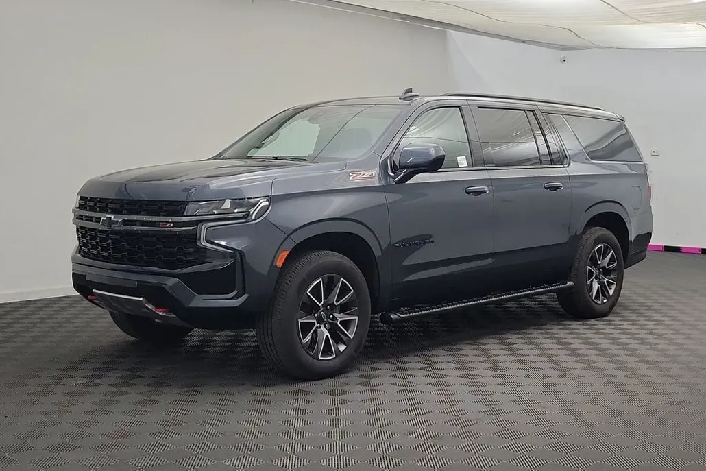 2021 Chevrolet Suburban 1500 Z71 photo 1