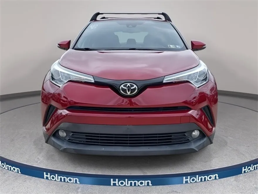 2018 Toyota C-HR XLE Premium photo 1