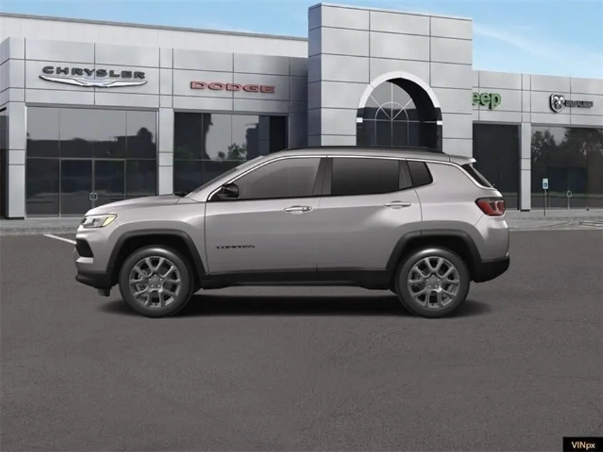 2023 Jeep Compass Latitude Lux photo 1