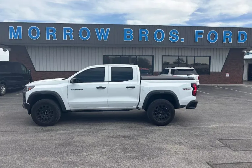 2023 Chevrolet Colorado Trail Boss photo 1