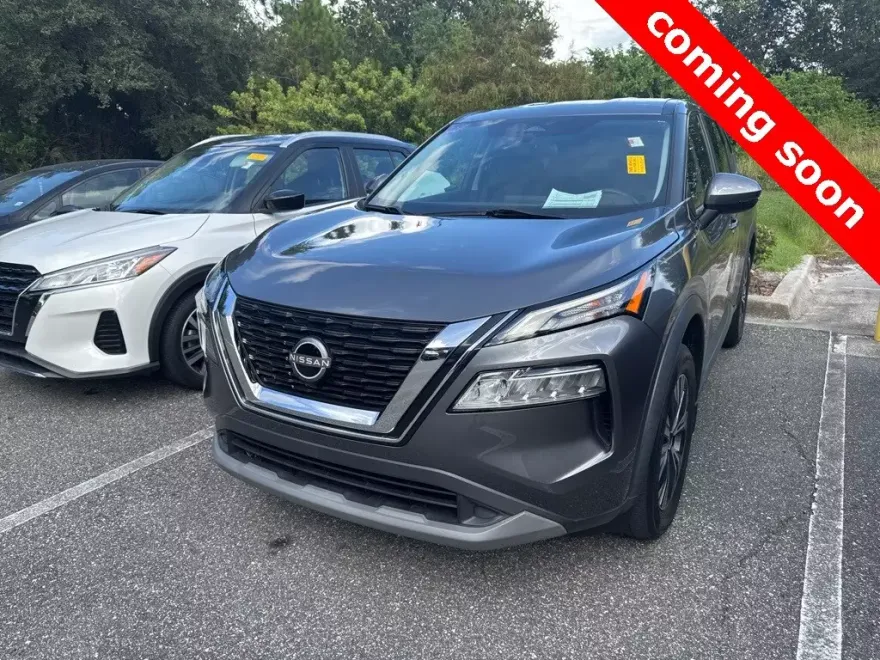2022 Nissan Rogue SV photo 1