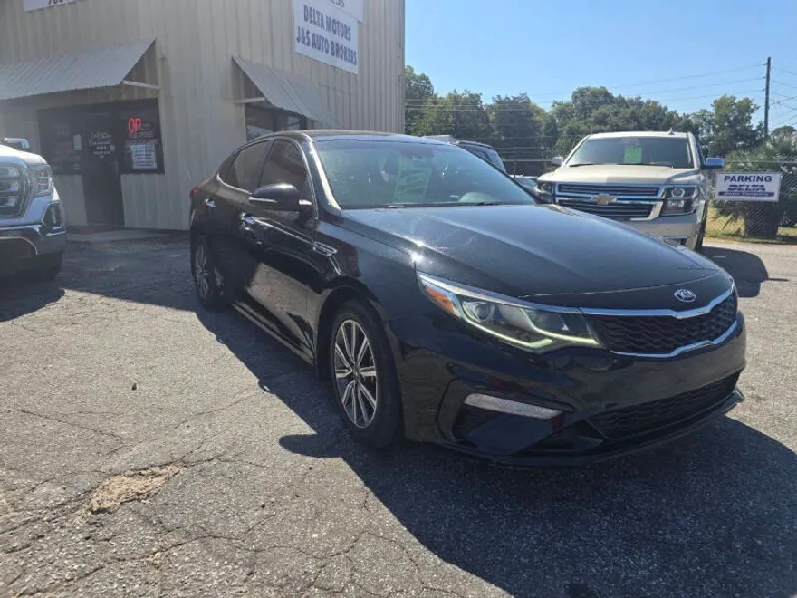 2019 Kia Optima LX photo 1