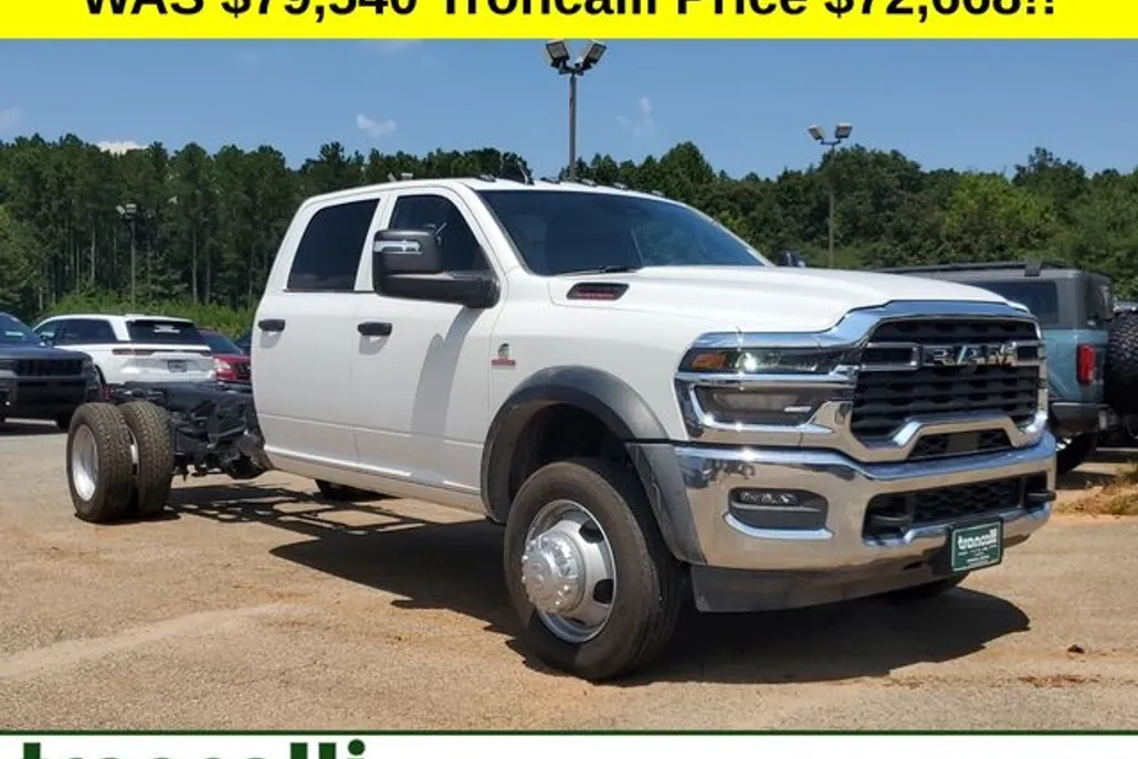 2025 Ram 5500 Tradesman photo 1