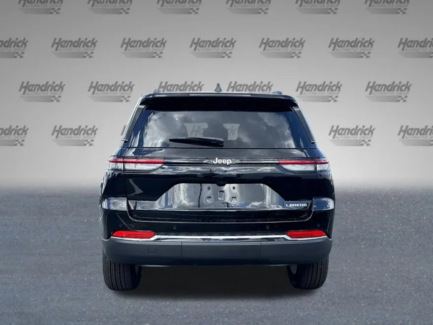 2025 Jeep Grand Cherokee Laredo X photo 1