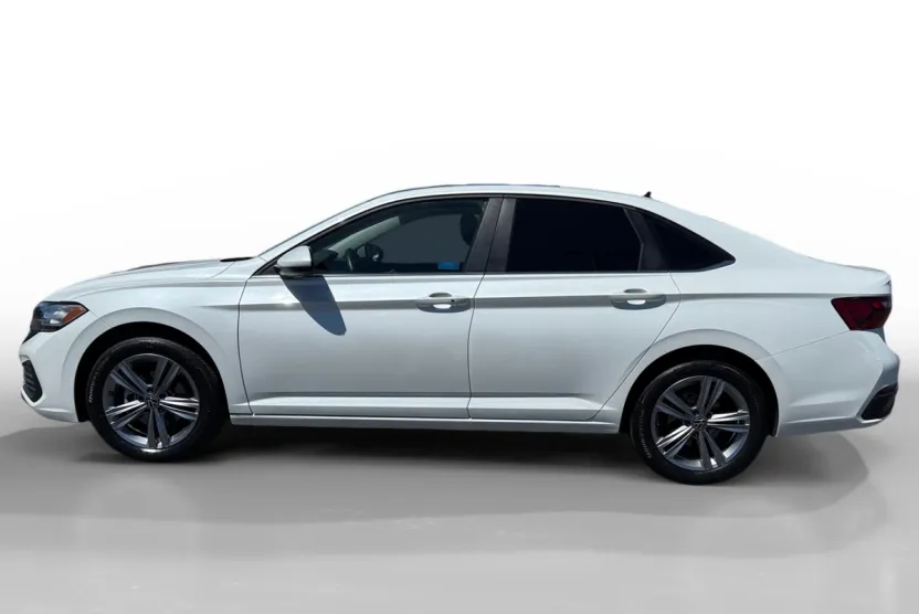 2024 Volkswagen Jetta 1.5T SE photo 1