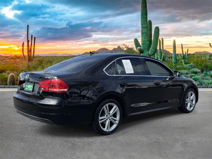 2014 Volkswagen Passat SE photo 1