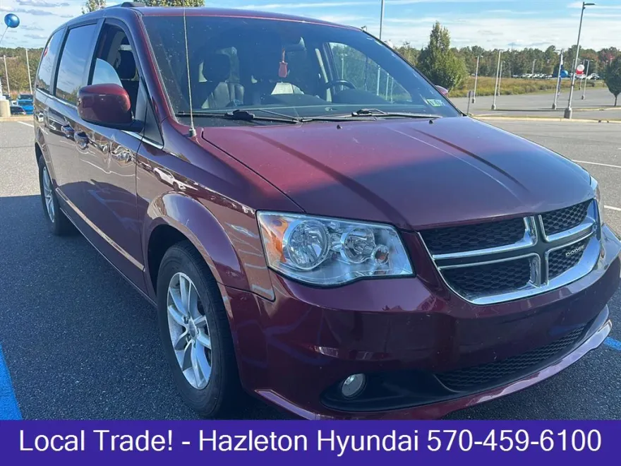 2019 Dodge Grand Caravan SXT photo 1