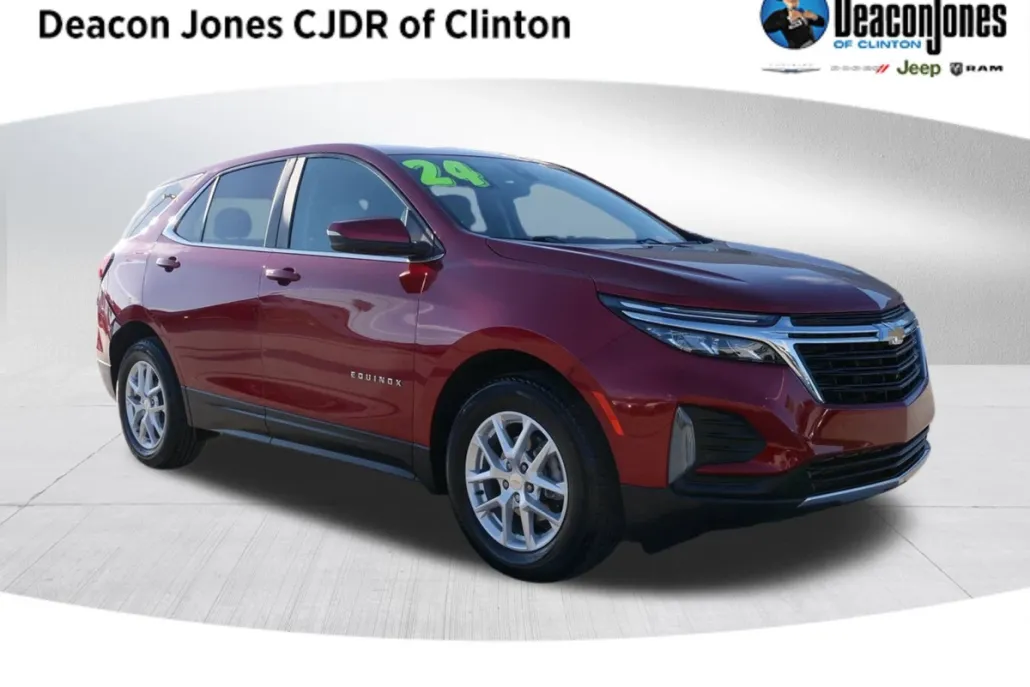2024 Chevrolet Equinox LT photo 1