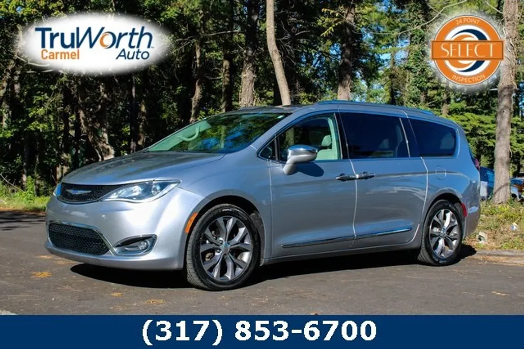 2020 Chrysler Pacifica Limited photo 1