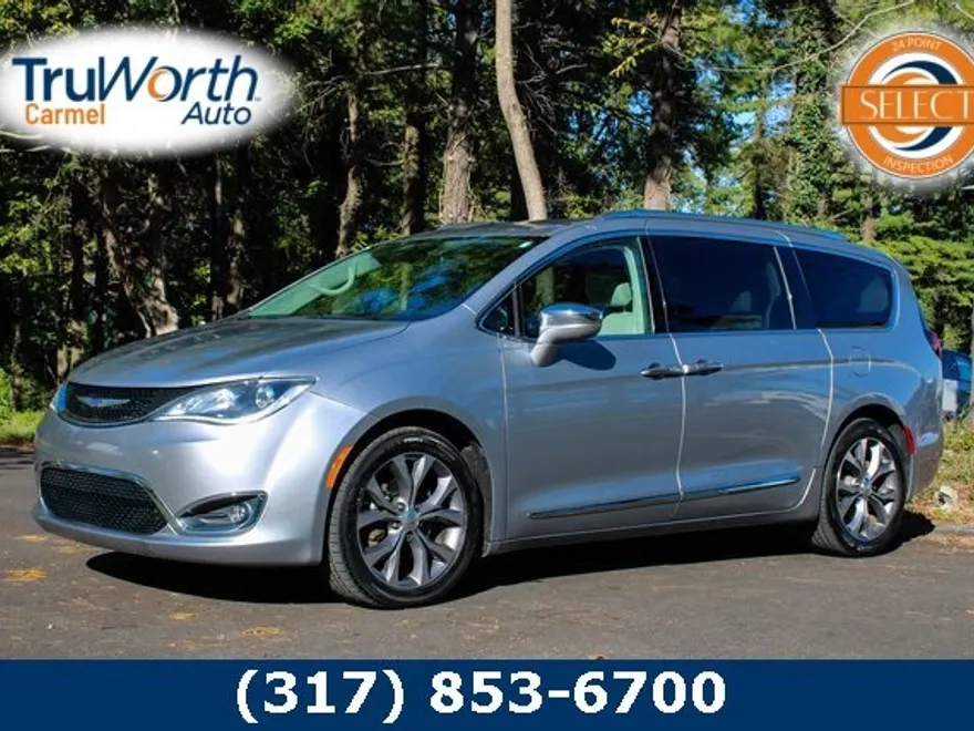 2020 Chrysler Pacifica Limited photo 1