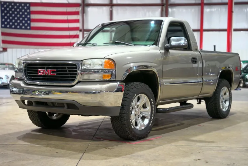 2000 Gmc Sierra 1500 SLE photo 1