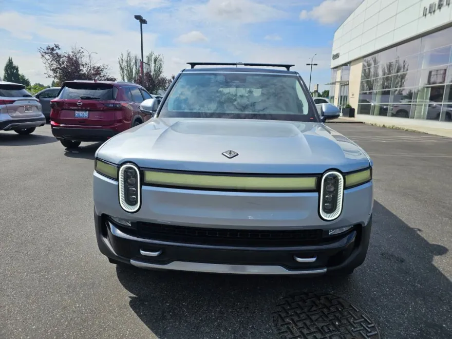 2023 Rivian R1S Adventure photo 1