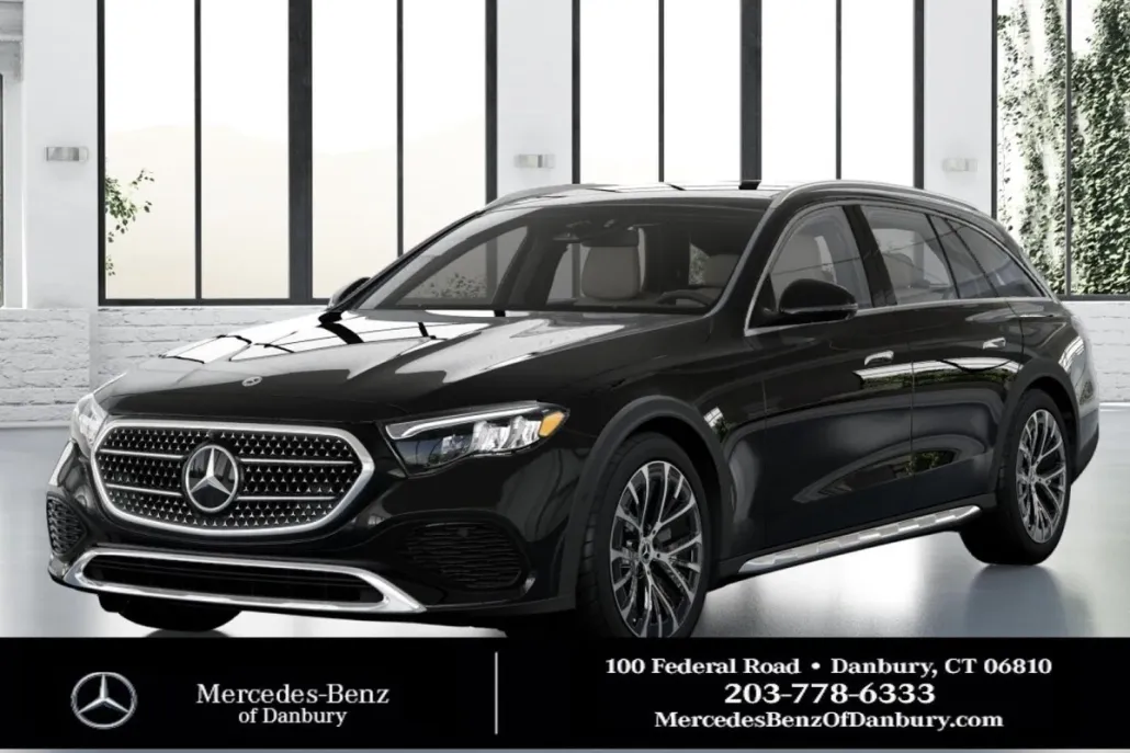 2025 Mercedes Benz E 450 4MATIC photo 1