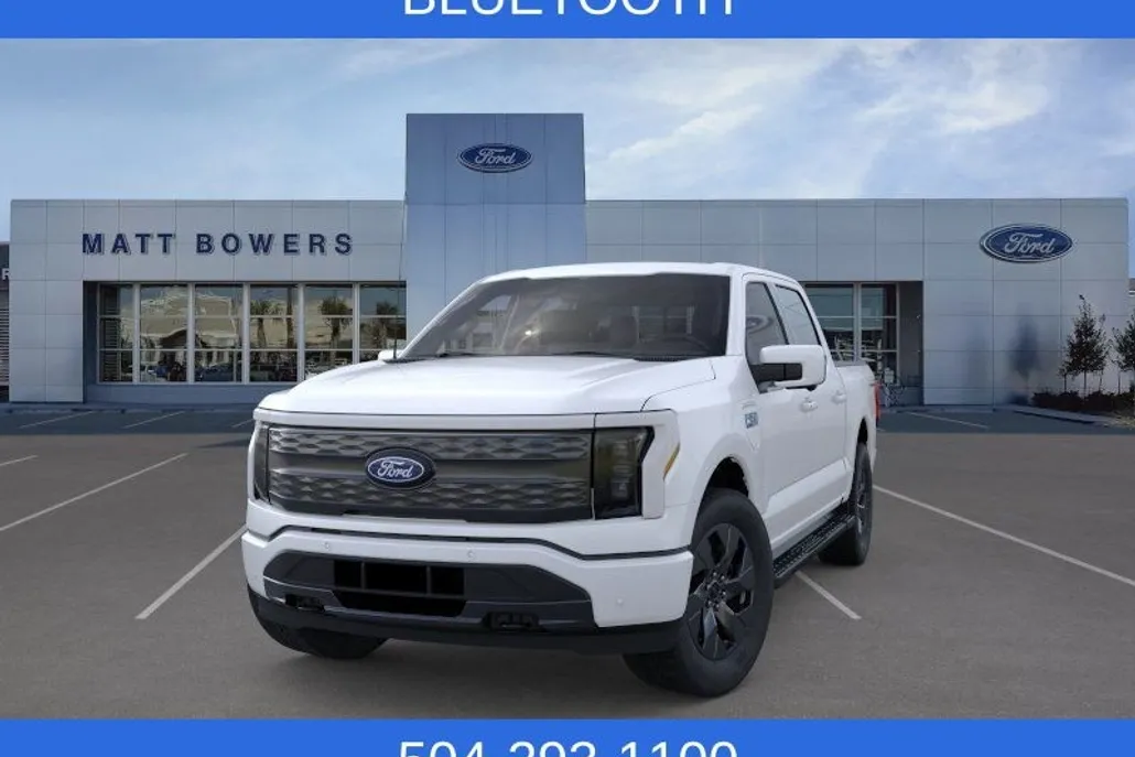 2025 Ford F-150 Lightning Lariat photo 1