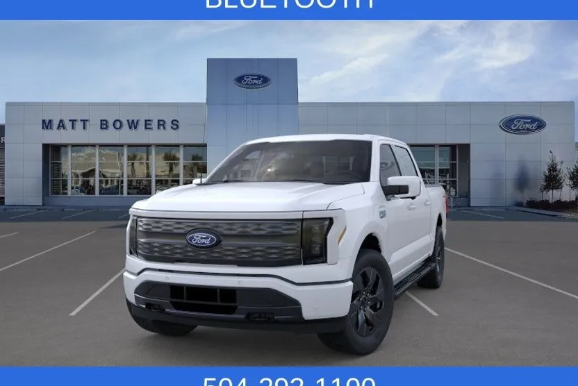 2025 Ford F-150 Lightning Lariat photo 1