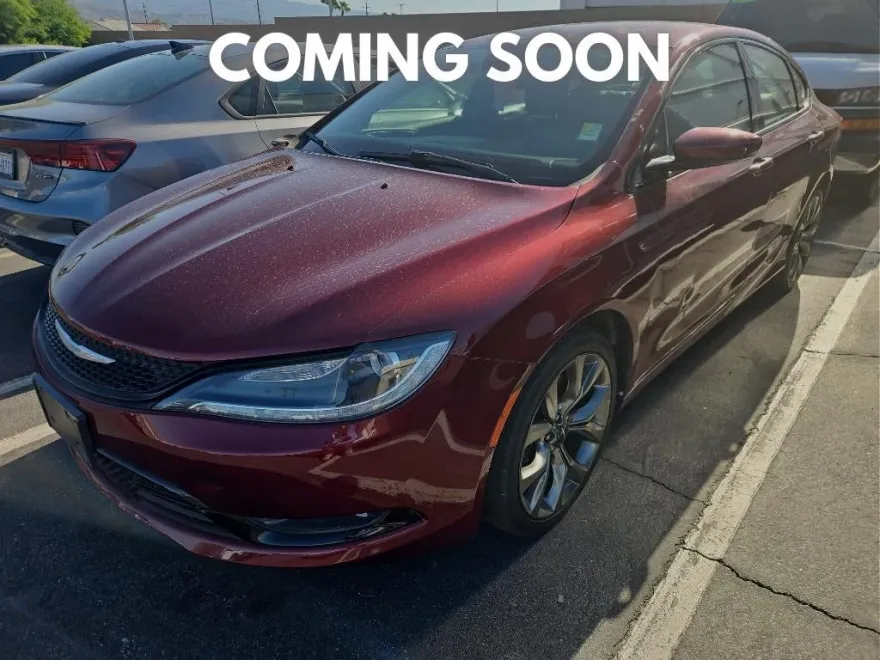2015 Chrysler 200 S photo 1