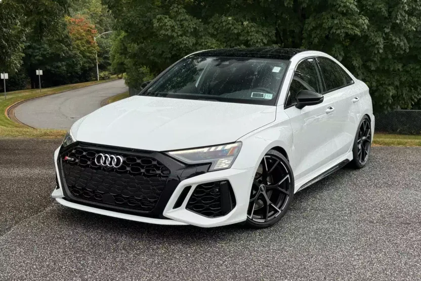 2022 Audi RS 3 Base photo 1