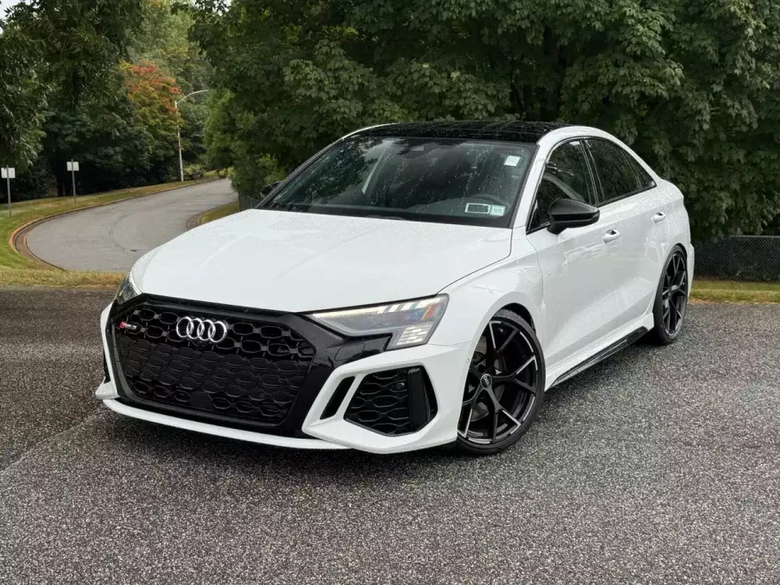 2022 Audi RS 3 Base photo 1