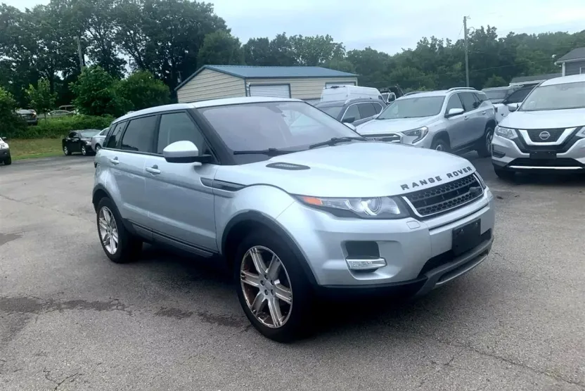 2015 Land Rover Range Rover Evoque Pure Plus photo 1