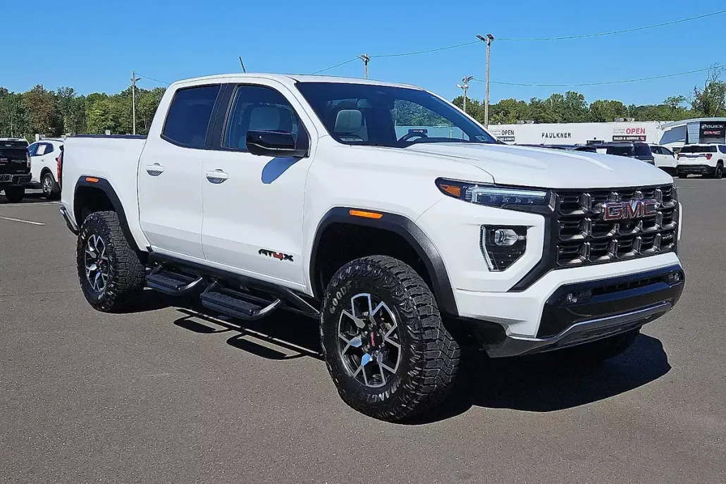 2024 Gmc Canyon AT4X photo 1
