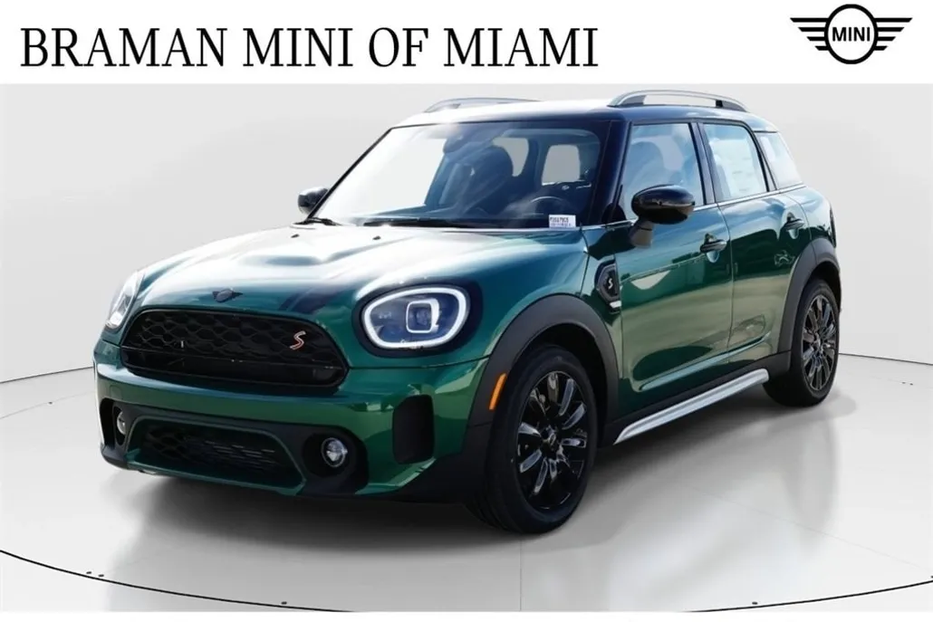 2024 Mini Countryman Signature photo 1