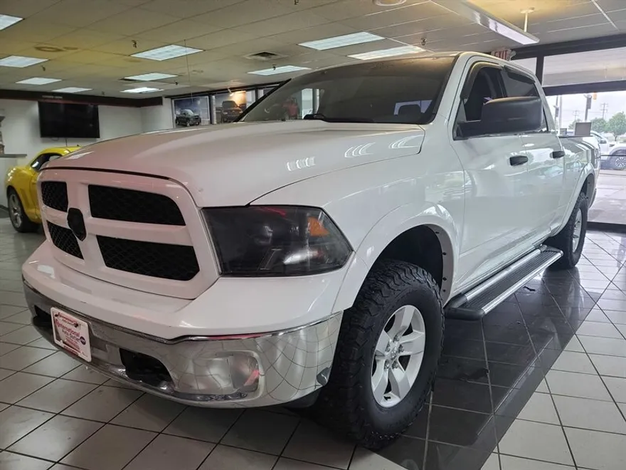 2016 Ram 1500 Big Horn photo 1