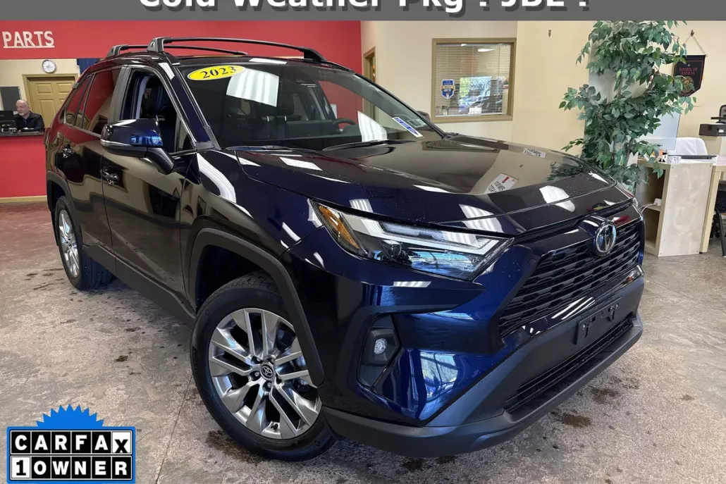 2023 Toyota RAV4 XLE Premium photo 1