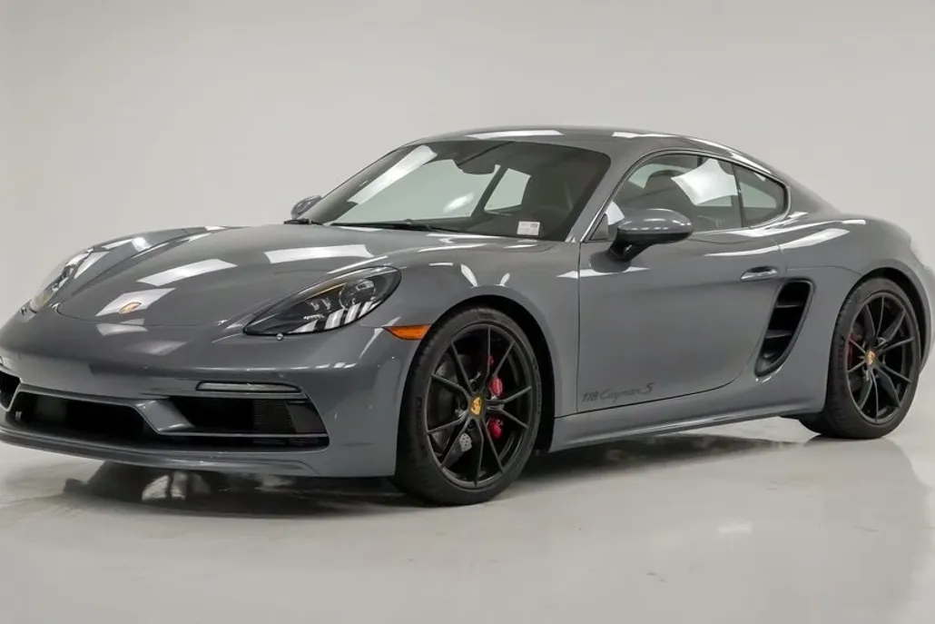 2025 Porsche Cayman S photo 1