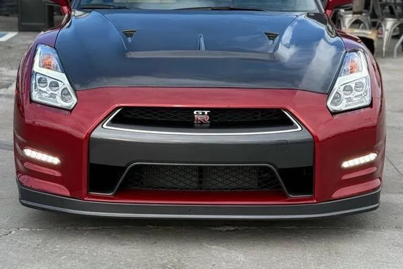 2016 Nissan GT-R photo 1