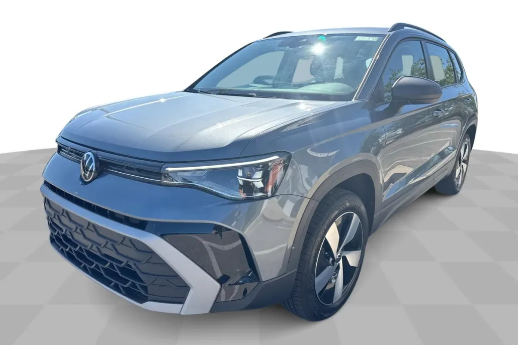 2025 Volkswagen Taos S photo 1