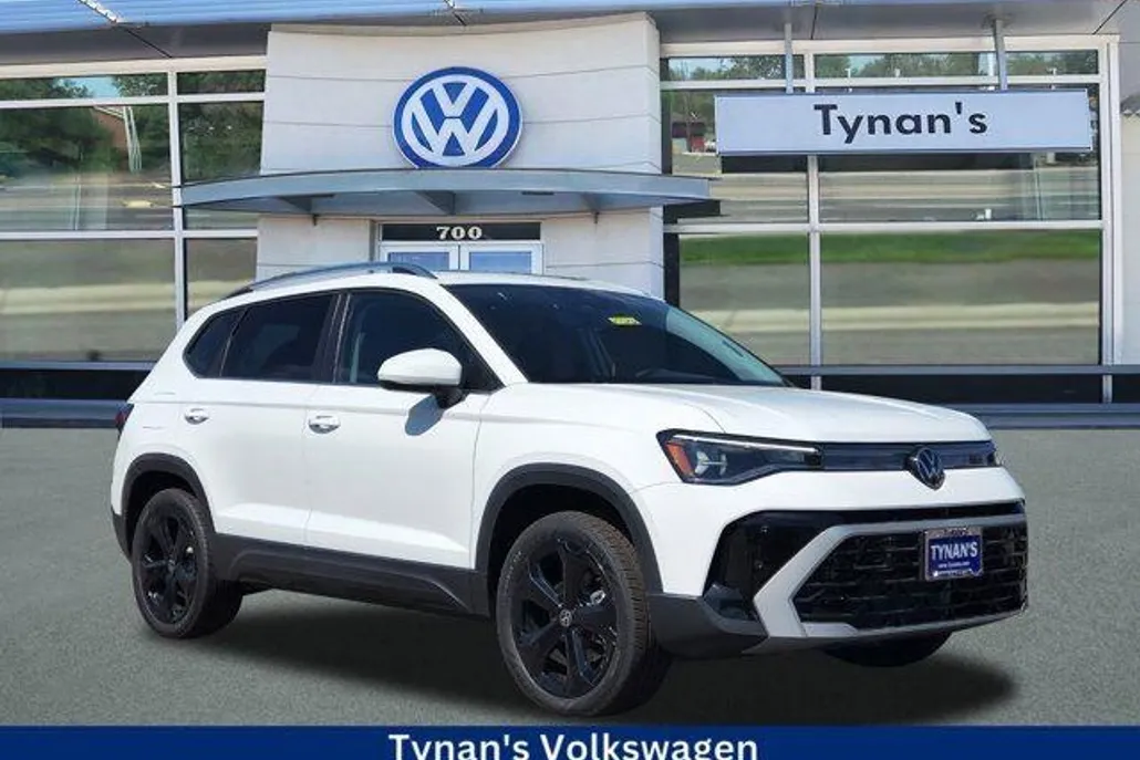 2025 Volkswagen Taos SEL photo 1