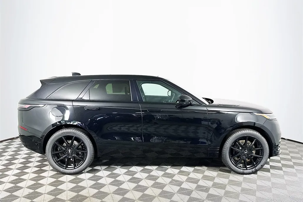 2026 Land Rover Range Rover Velar SE photo 1