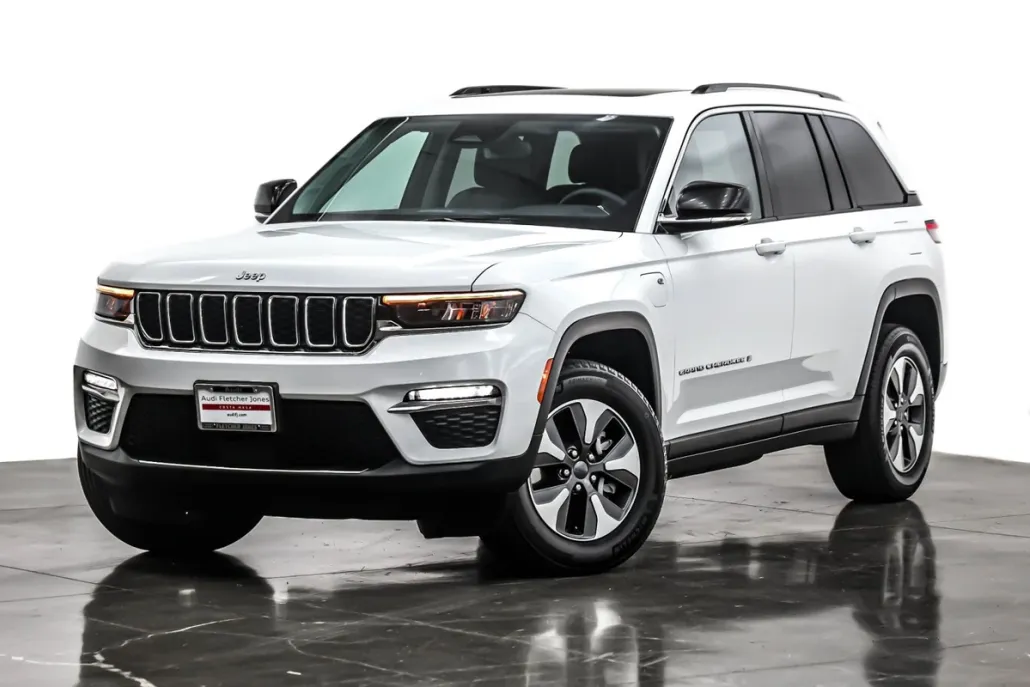 2024 Jeep Cherokee Limited 4xe photo 1