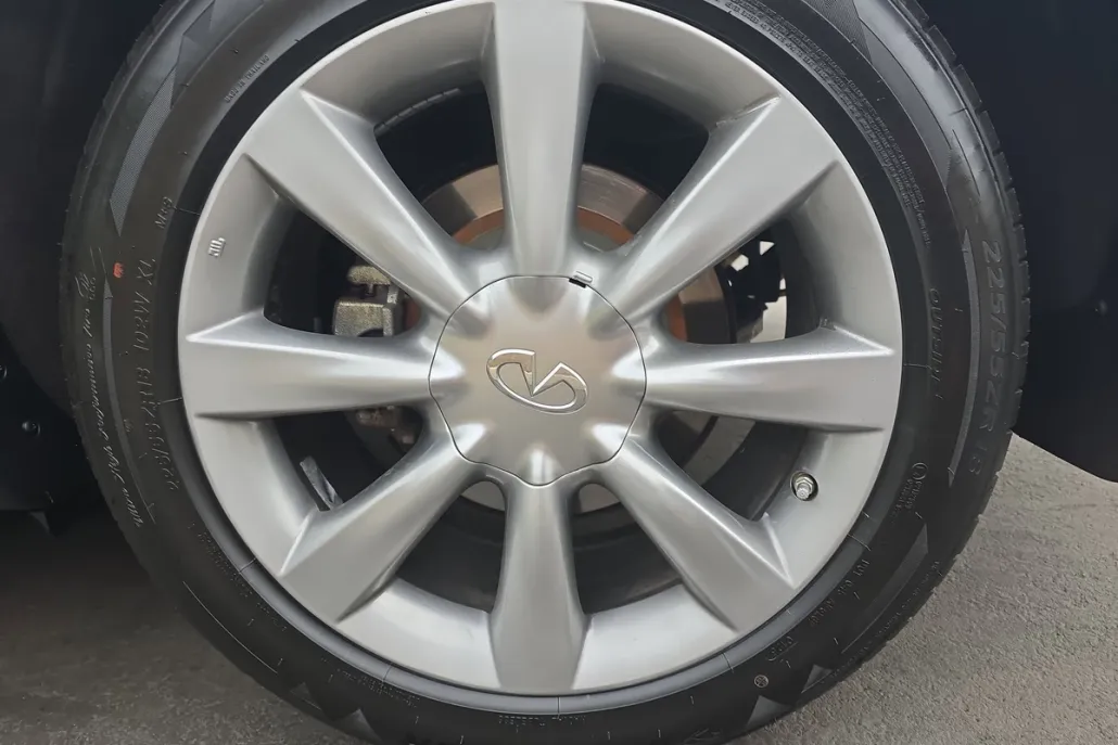 2017 Infiniti QX50 Base photo 1