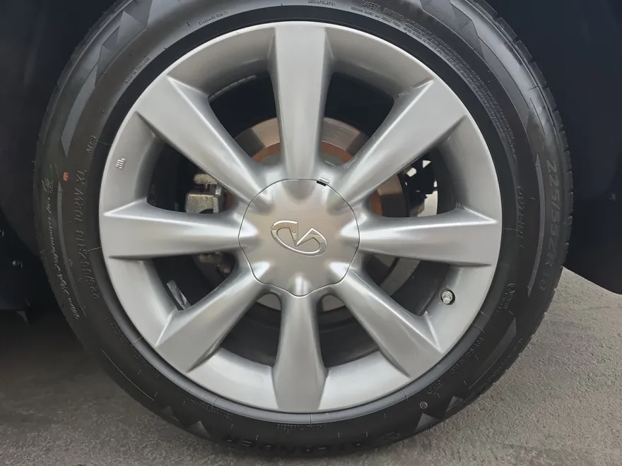 2017 Infiniti QX50 Base photo 1