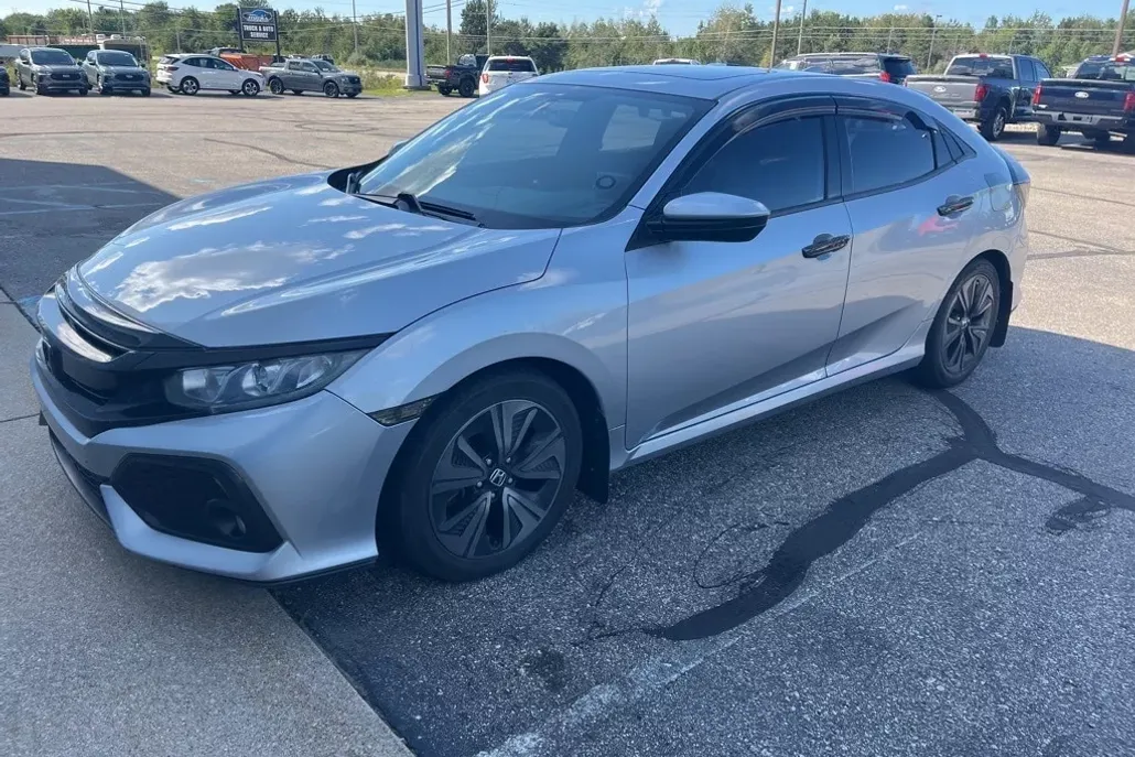 2018 Honda Civic EX Hatchback photo 1