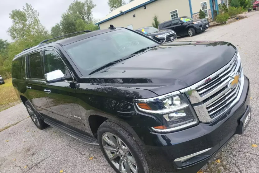 2015 Chevrolet Suburban LTZ photo 1