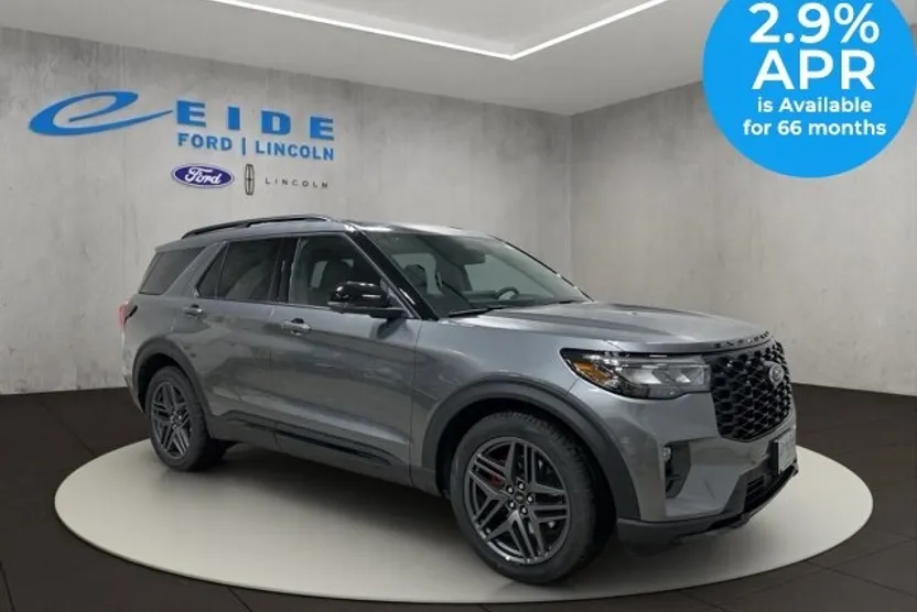 2025 Ford Explorer ST photo 1