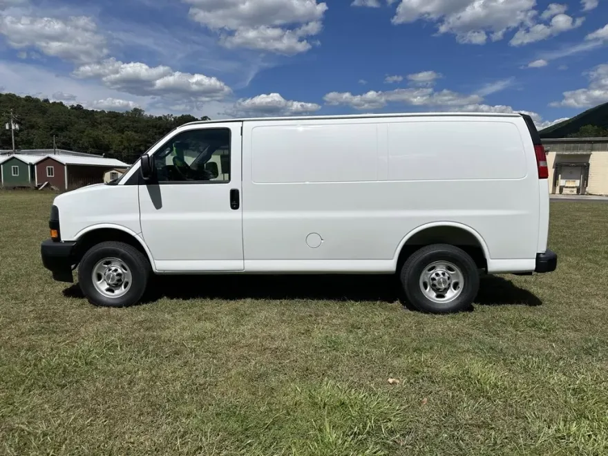 2025 Chevrolet Express Cargo 3500 Van photo 1