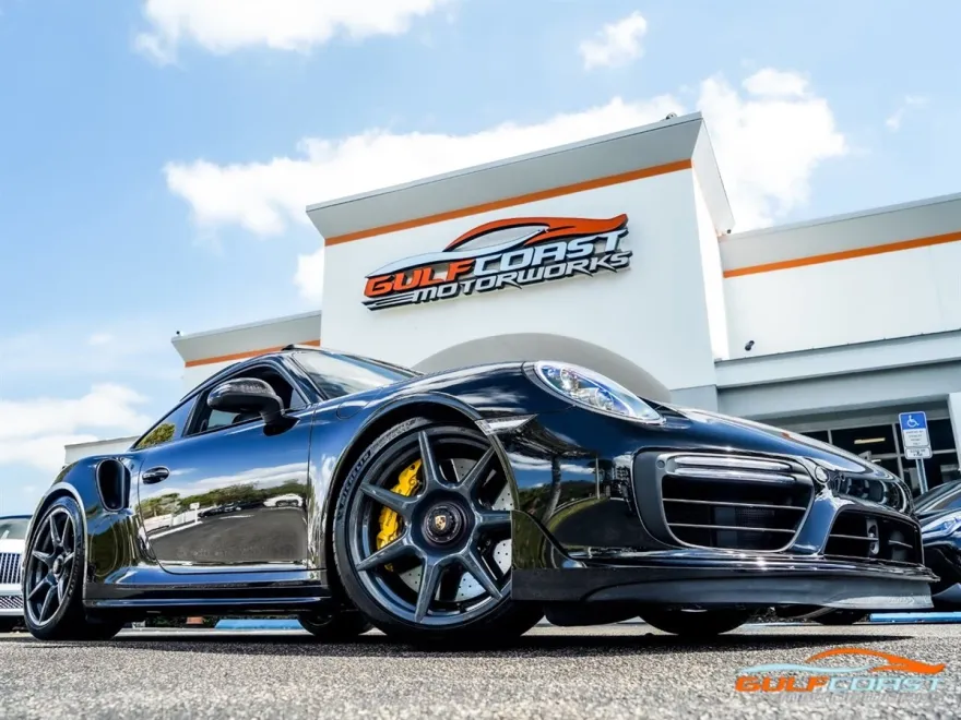 2019 Porsche 911 Turbo S photo 1