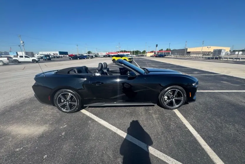 2024 Ford Mustang EcoBoost Premium Convertible photo 1