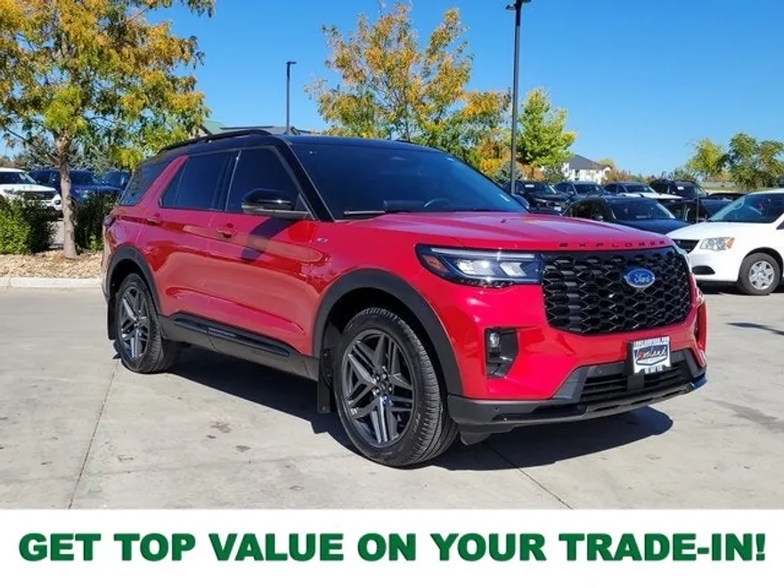 2025 Ford Explorer ST-Line photo 1