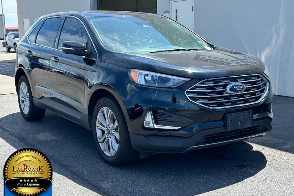 2023 Ford Edge Titanium photo 1